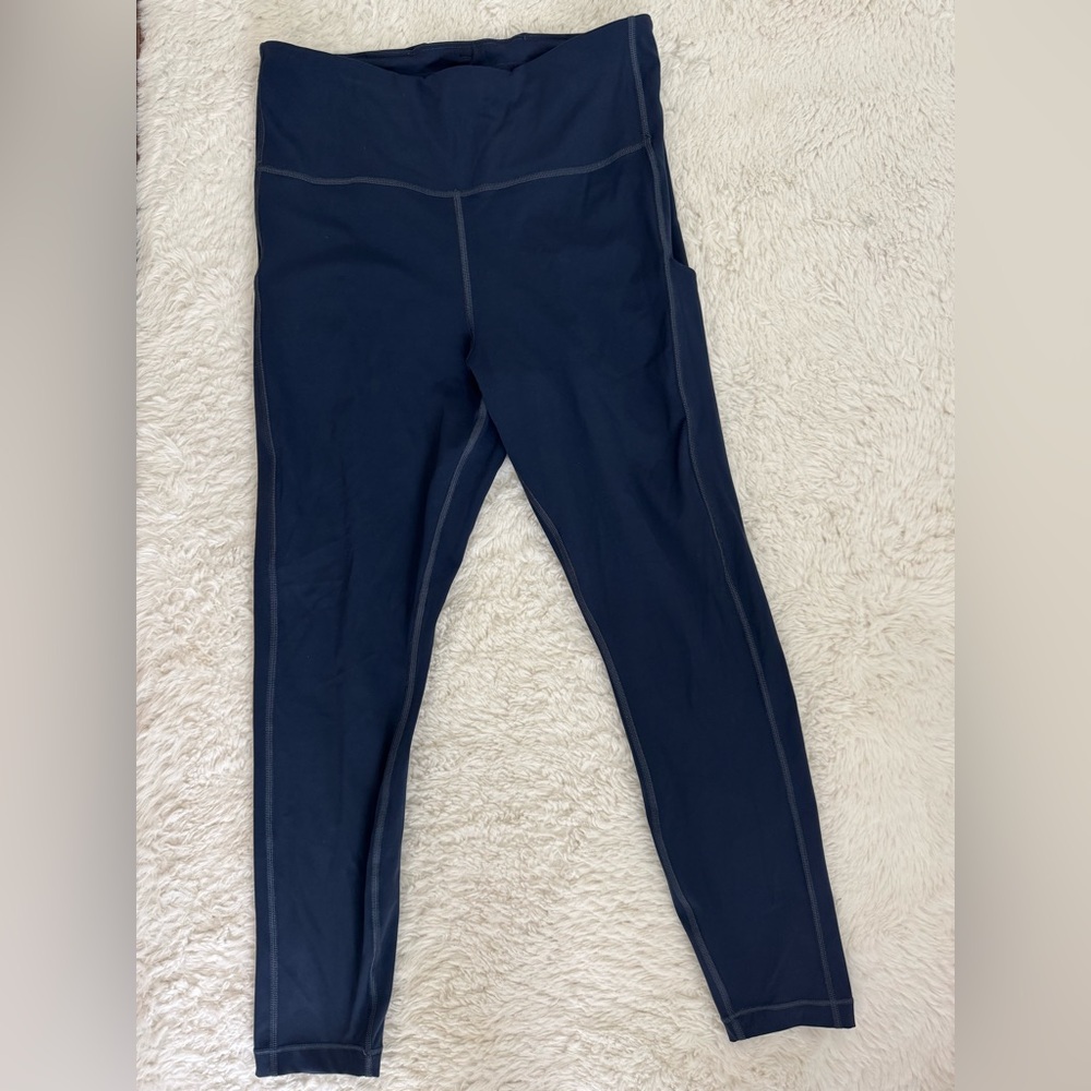 Athleta Ultimate Stash Pocket 7/8 Tight